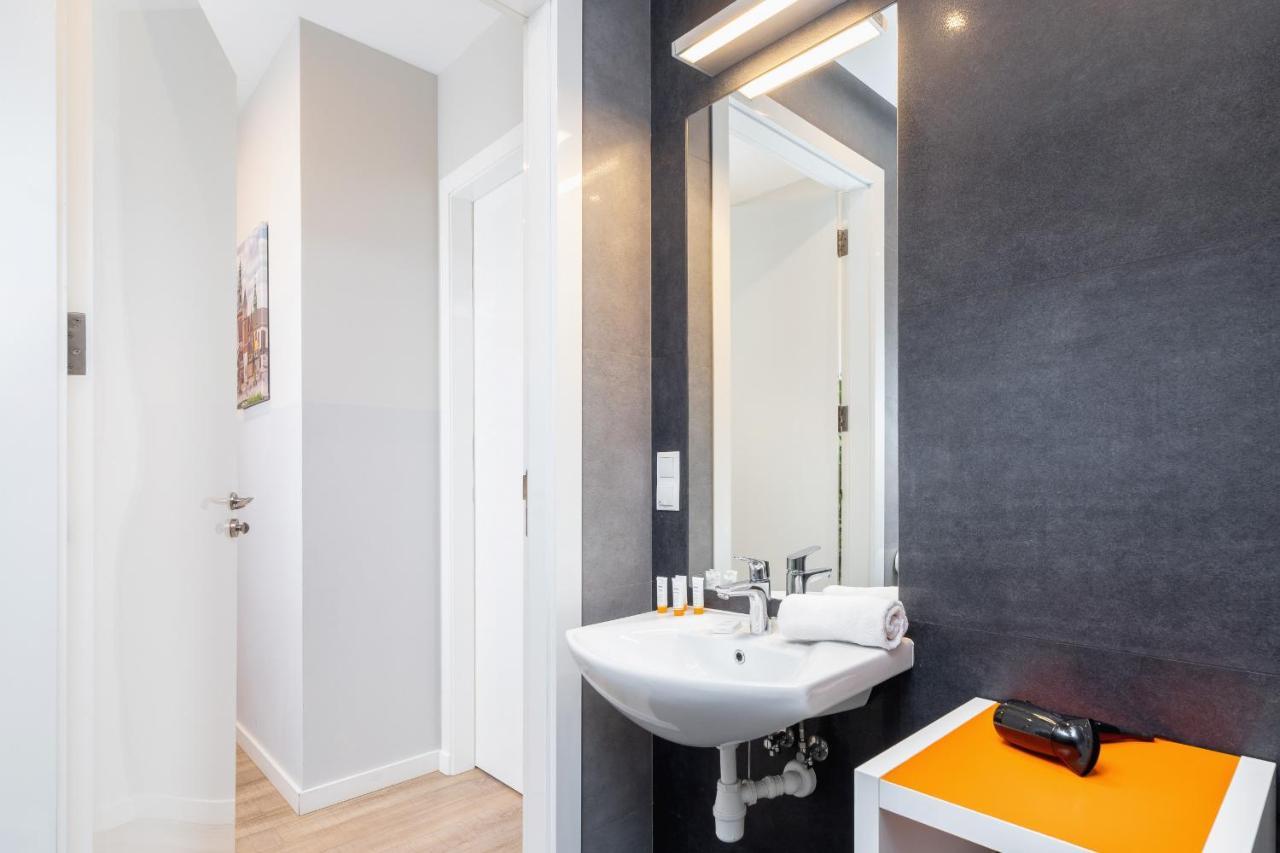 Central Planty Park Apartment Lobzowska By Noclegi Renters Krakow Exterior photo